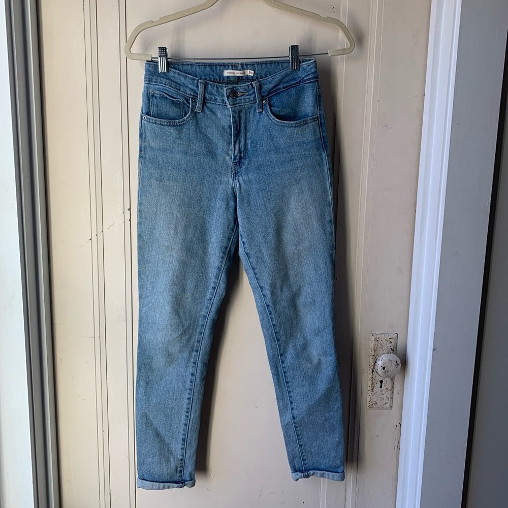 Levi’s 721 High Rise Skinny Jean